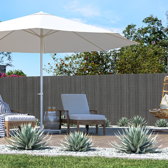 Parasol dans la terrasse